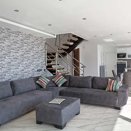 Sleeps 10 Pool Air Con Wifi * Kalkan