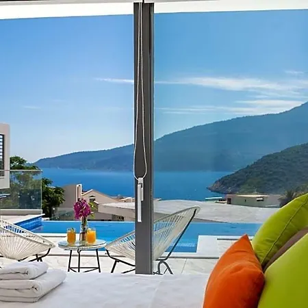 Sleeps 10 Pool Air Con Wifi *